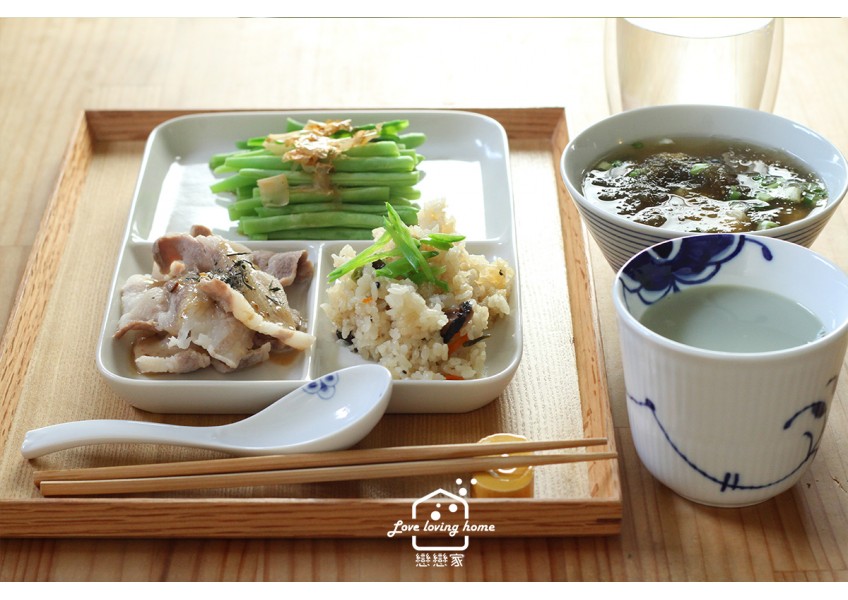 日式炊飯+胡麻醬燙肉片+青蔬高湯煮+昆布絲豆腐湯 / 211餐盤+168輕斷食