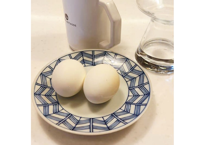 水煮蛋二顆+芝麻牛奶+500CC白開水 / 211餐盤+168輕斷食
