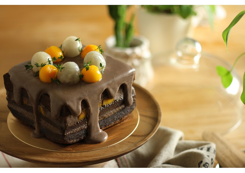 芒果巧克力滴落蛋糕，濕潤又細緻的簡易蛋糕
