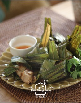 泰式料理4：泰式海鮮酸辣湯+香蘭葉包雞+大薄片+摩摩喳喳